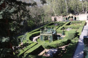 2023 04 19 Chateau de la Barben Visa 2000-07