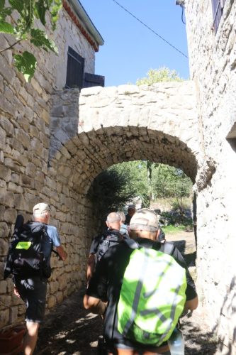 2025-10-10-Saint-Andre-de-Cruzieres-Visa-2000-52